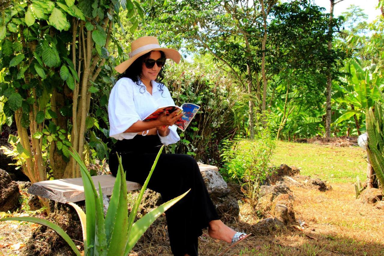 Natura Gardens Galapagos Bellavista  Eksteriør billede