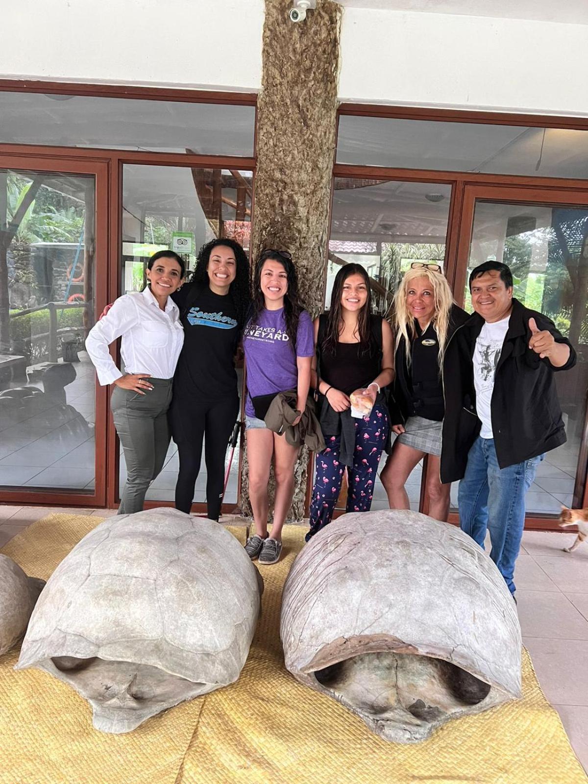 Natura Gardens Galapagos Bellavista  Eksteriør billede